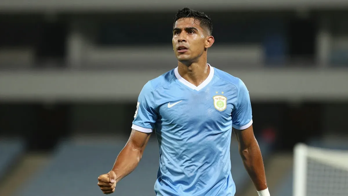 Uruguay earned a point after coming back from an early Saudi goal with an 80th-minute equalizer from Maxi Araújo in a...